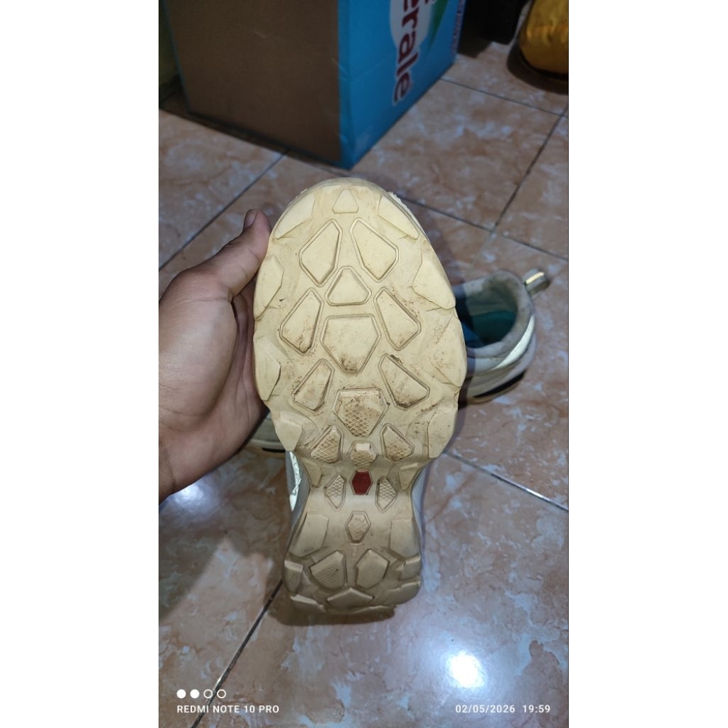 Sepatu k-2 flyhike uk 44