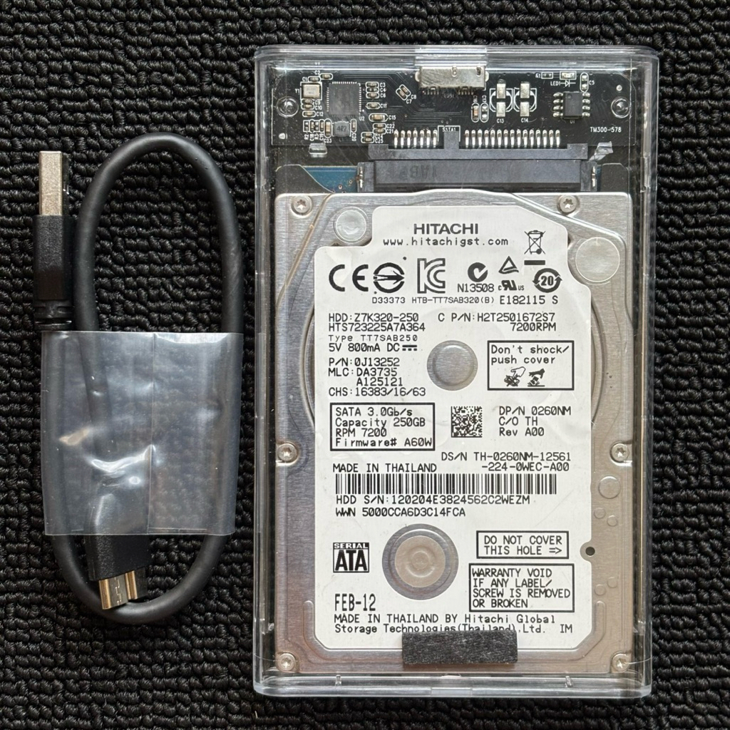 HARDDISK EKSTERNAL HITACHI 250GB SENTINEL 99%