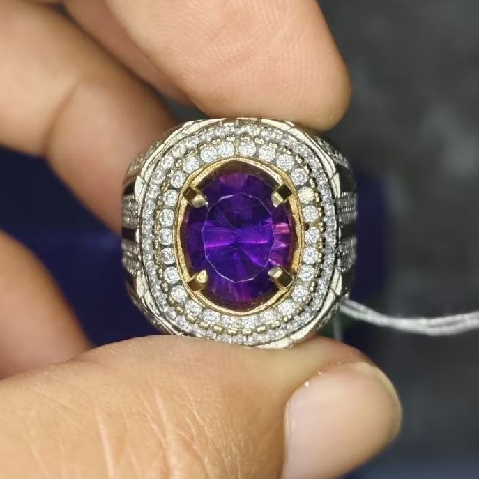 Natural Kecubung Amethyst 3.35crt Kristal Clean Warna Top Pekat Luster Menyala Gemericik Elegant