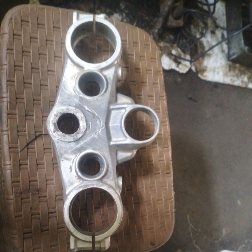 SEGITIGA ATAS KAWASAKI KLX BF D TRAKER USD ORIGINAL SECOND