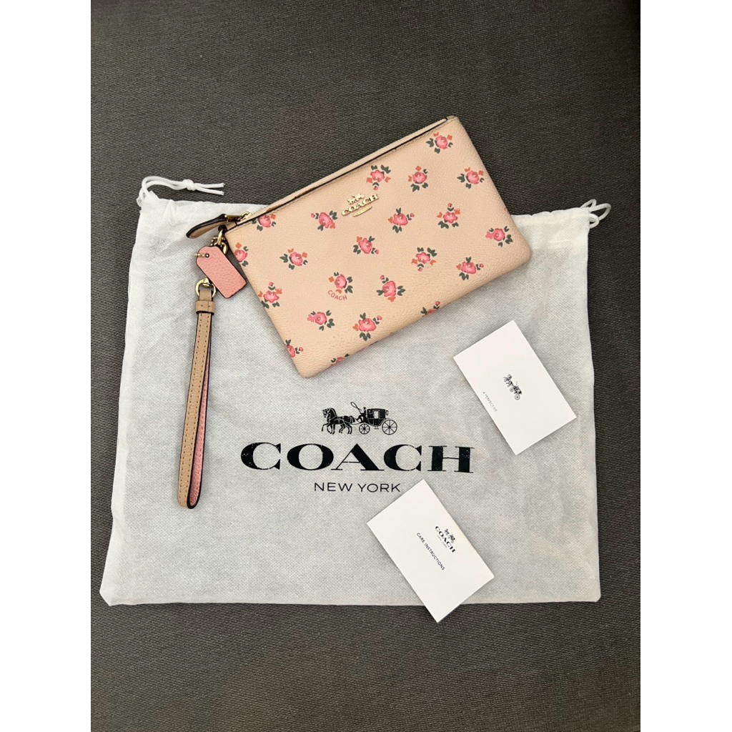 Coach Floral Wristlet / Wallet Original - PRELOVED