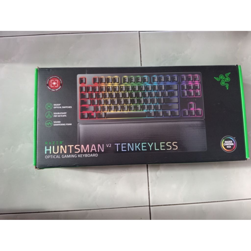 Razer Huntsman V2 Tenkeyless - Red Linear Optical - Razer 80% Gaming Keyboard.