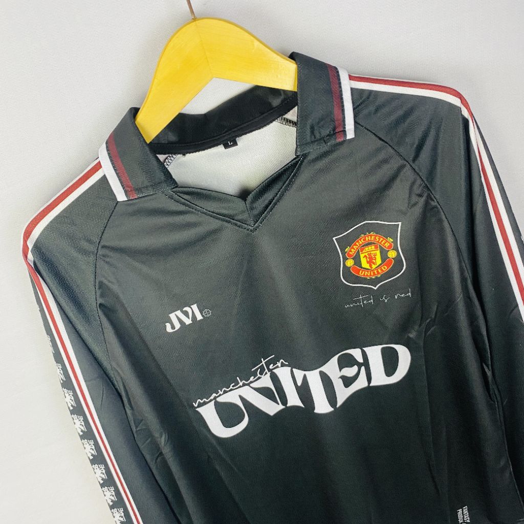 (JERSEY_STORE17) JVI JERSEY RETRO FANTASY MU UNTD HITAM TERLARIS JERSEY VINTAGE FULL PRINTING LENGAN