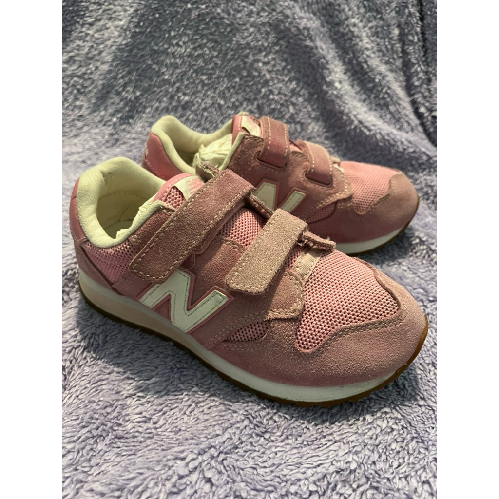 Sepatu NB//N3W BALANC3 520 Kids