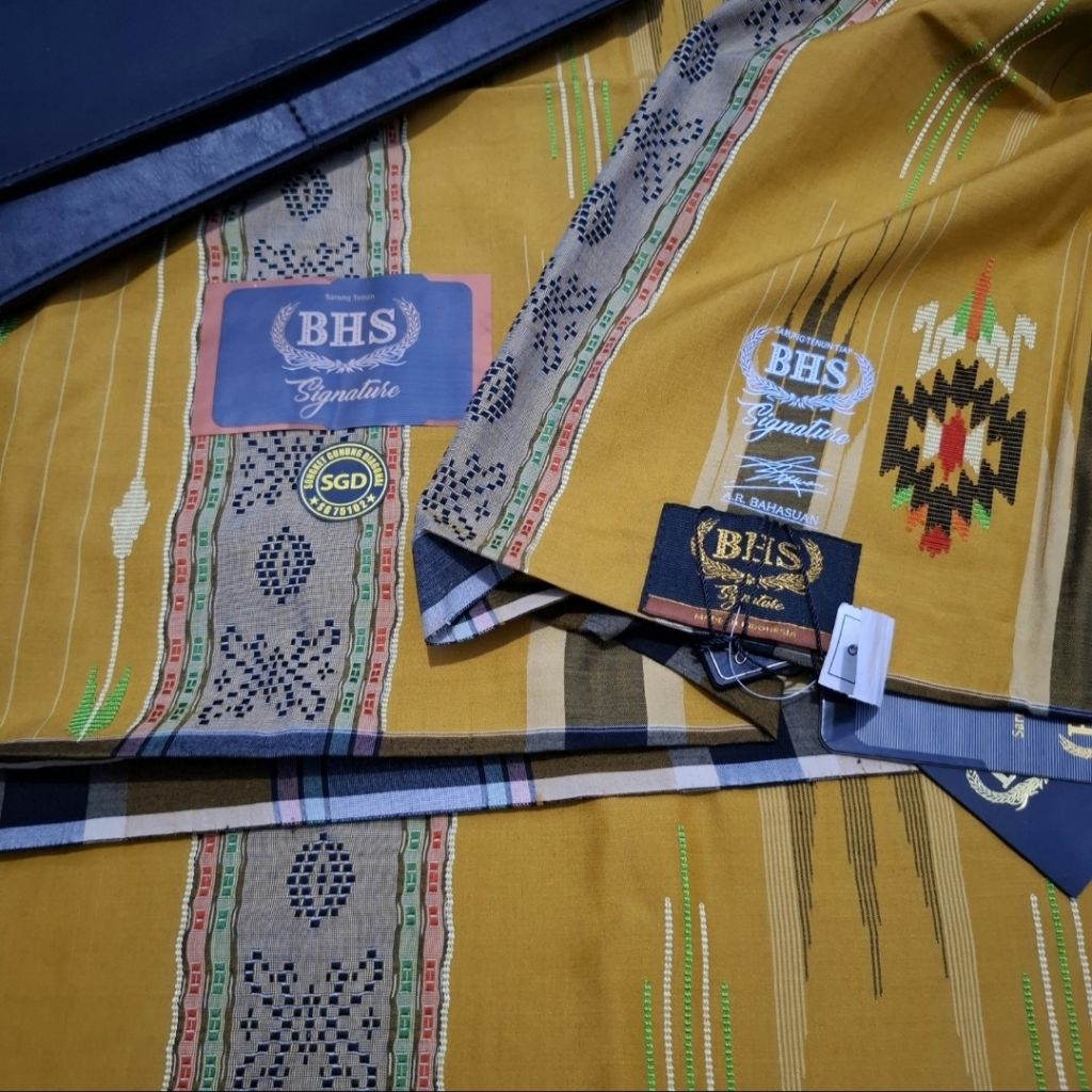 Sarung BHS Signature SGD Gold Lawas Warna Kuning Sutra Spunsilk Jahit Tengah ATBM Limited