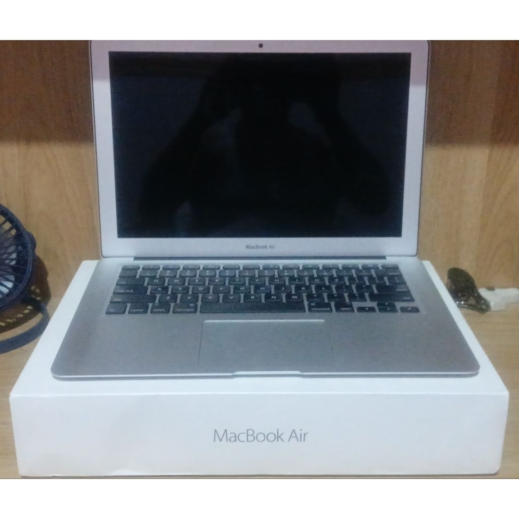 Macbook Air 2017 i5 second Original resmi