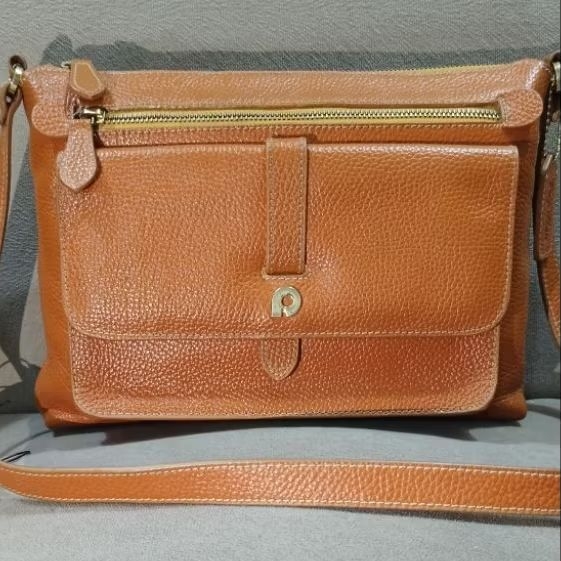 TAS SELEMPANG PAPILLON SEKEN WARNA KUNING MULUS BANGET