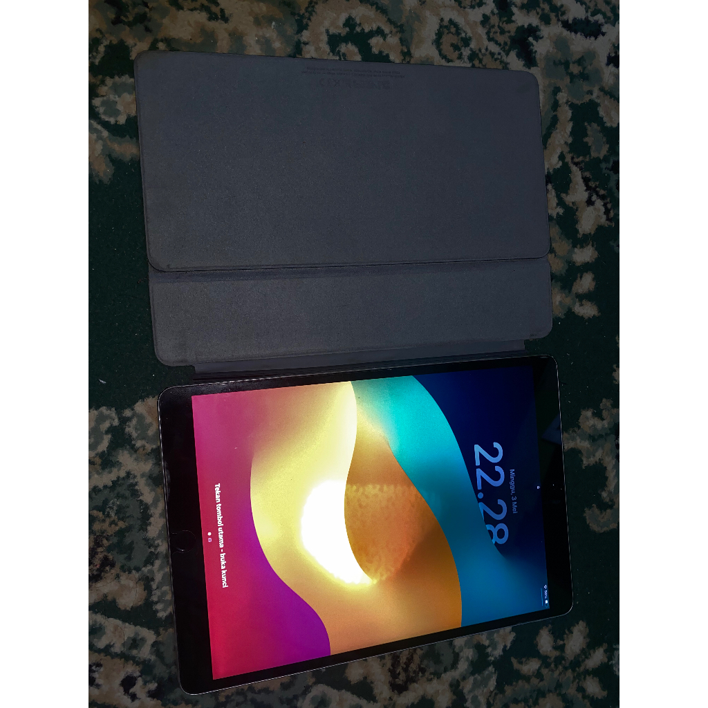 iPad Pro 2017 10,5 / 10.5 inch 64 Gb + Folio Keyboard