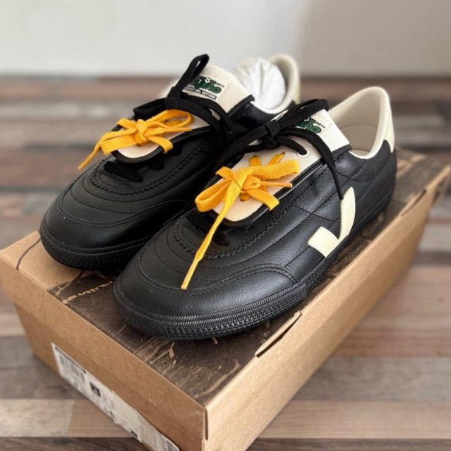 Veja Panekan Leather Black Magliano Original Resmi