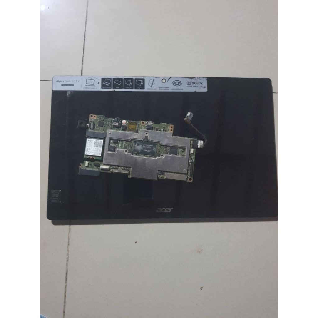 menboard acer aspirasi switch 11v