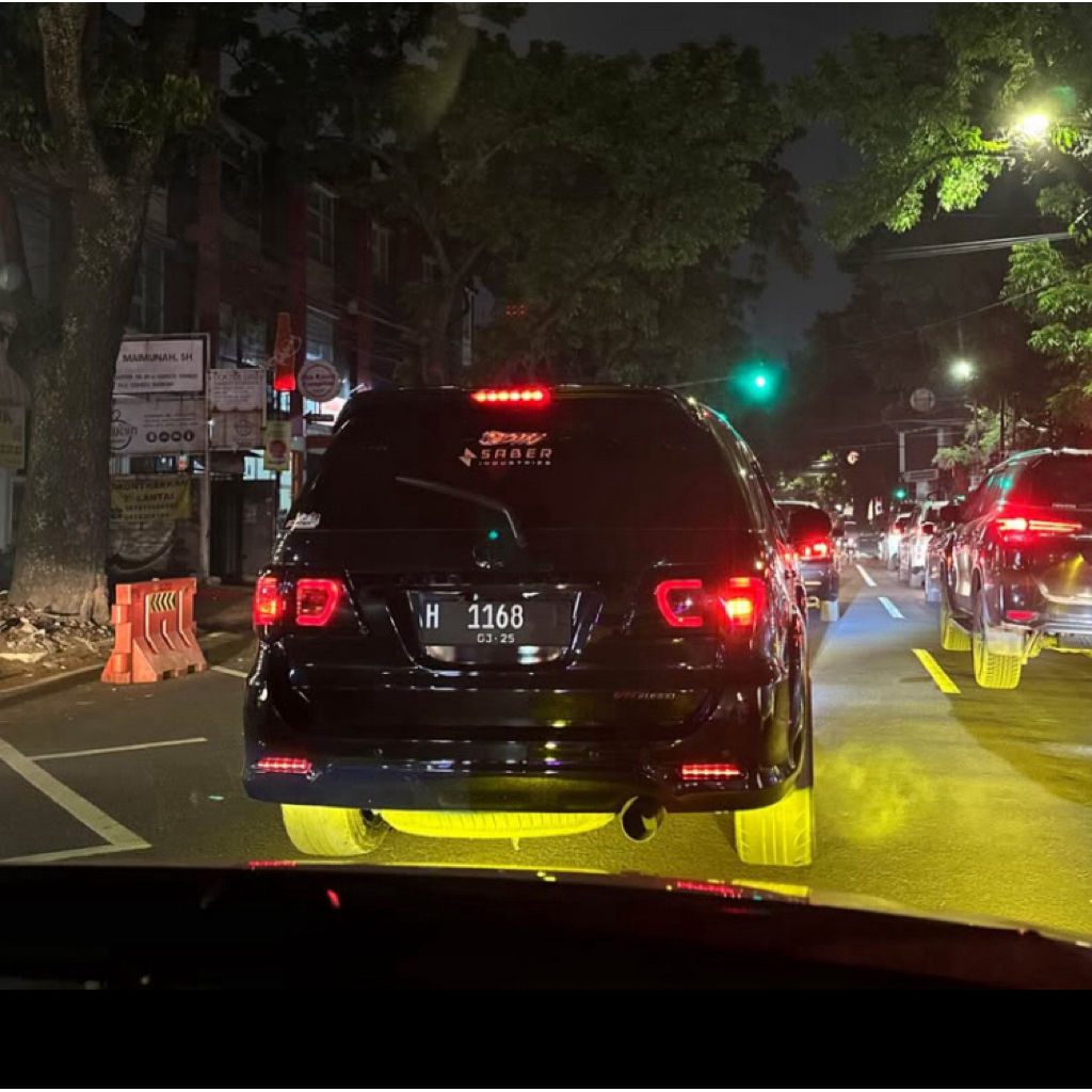 Stoplamp Fortuner VNT/Non VNT