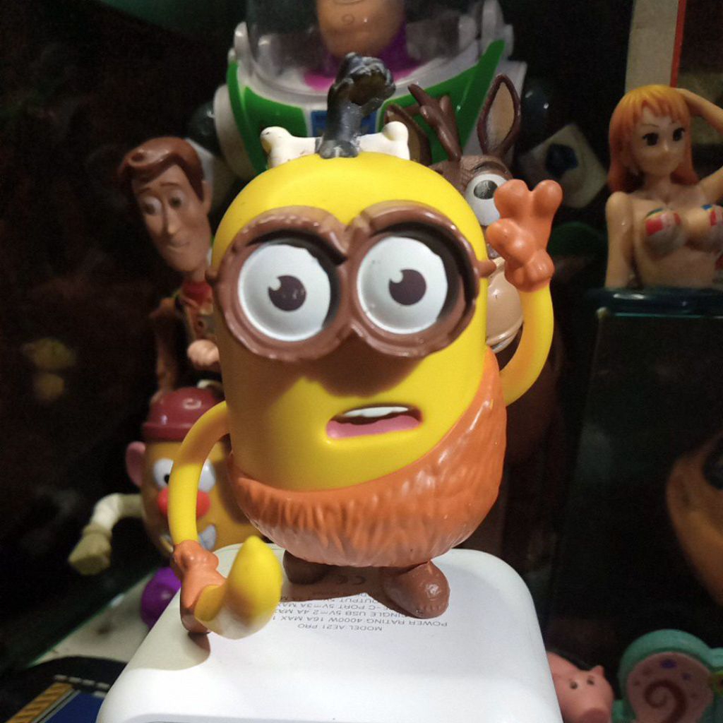 FIGURE CAVEMAN MINION MCD