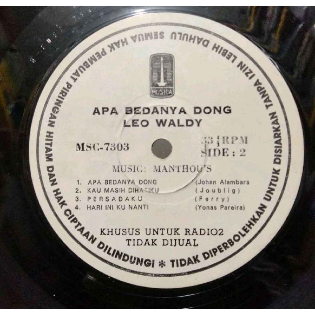 VINYL PIRINGAN HITAM 12 LEO WALDY