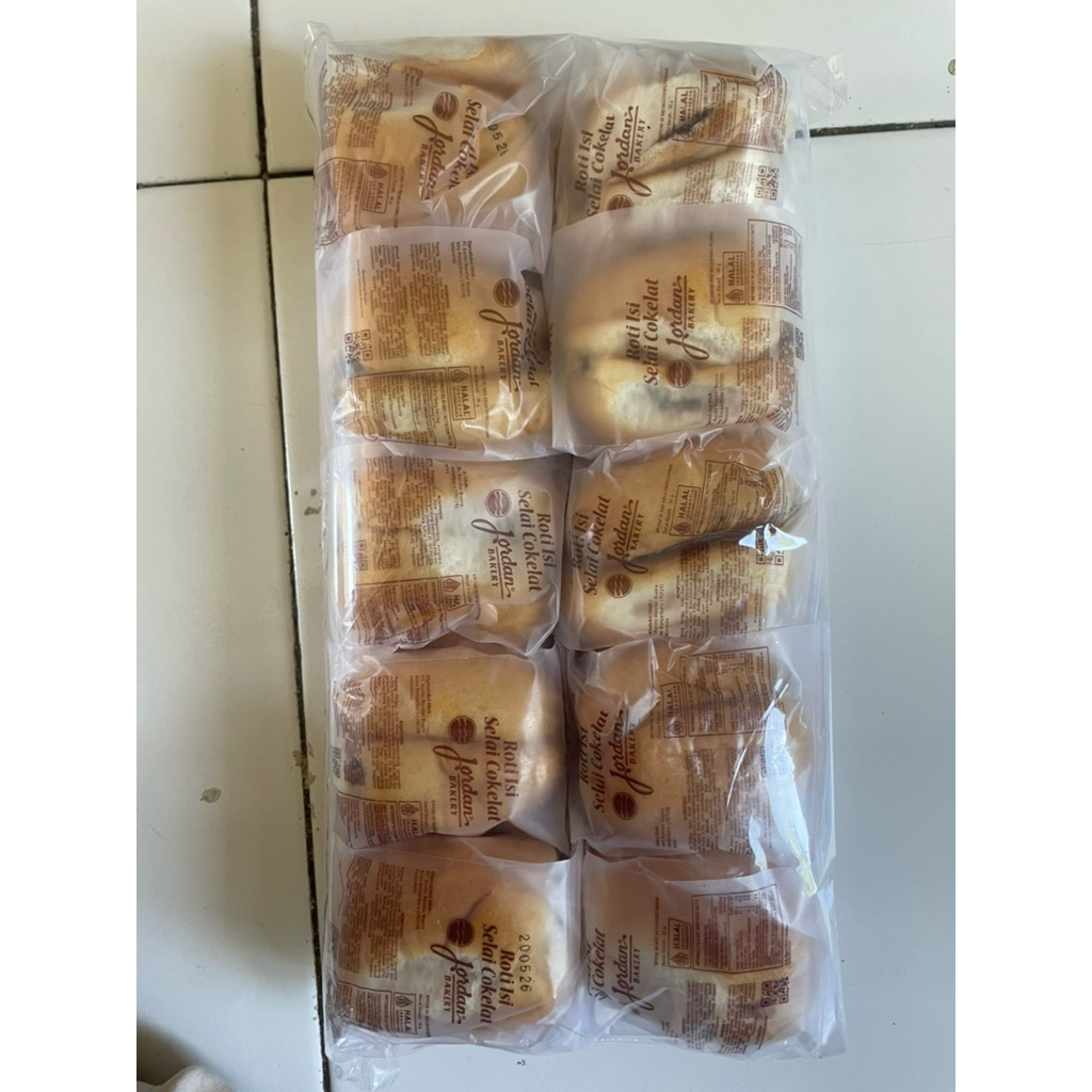 Roti Jordan Isi Selai Coklat