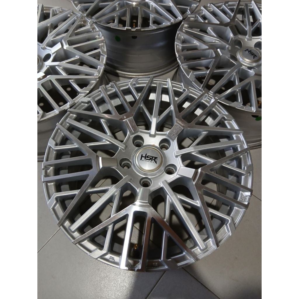 Jual velg second hsr Ring 17 untuk RUSH,TERIOS,X-PANDER,HRV,BRV,INOVA,DLL