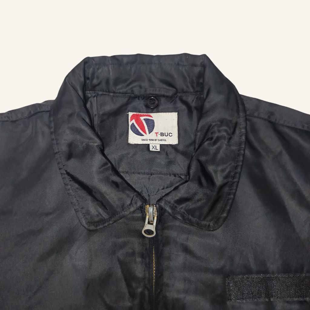 Jaket bomber berkerah gelembung TBUC