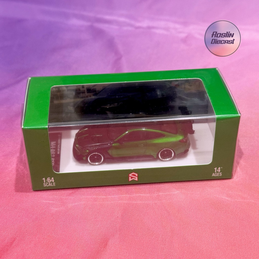 Diecast 1:64 Street Weapon BMW M4 G82 GTR Green