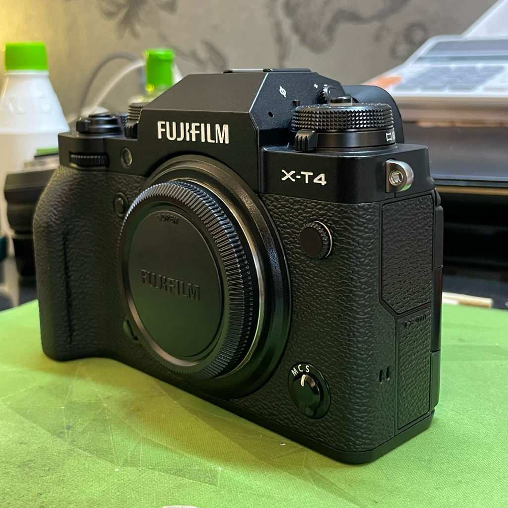 Fujifilm XT4 LIKENEW