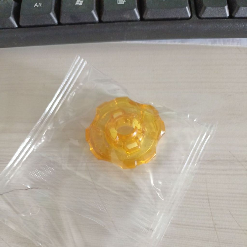 Ratchet 4-55 beyblade x