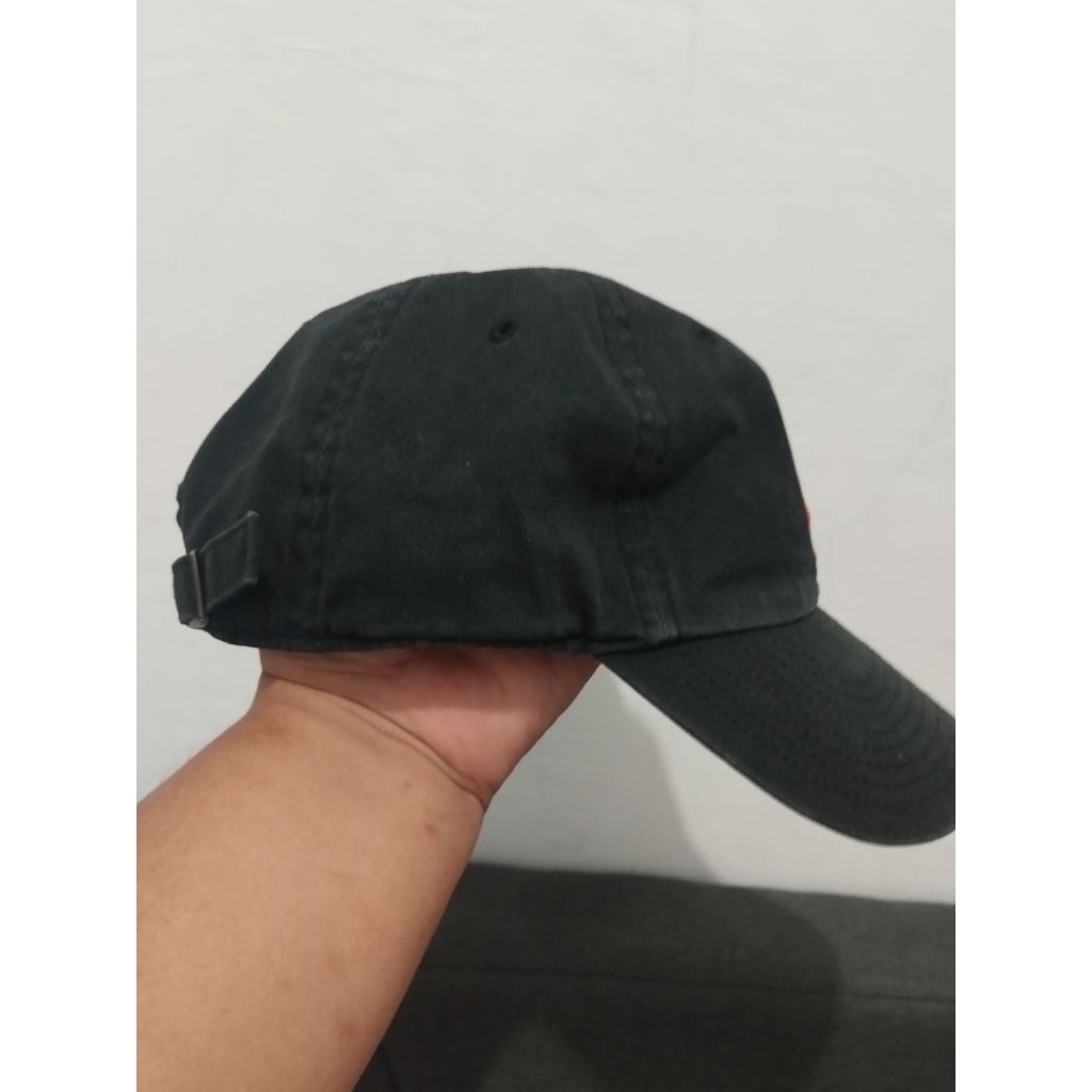 topi 47