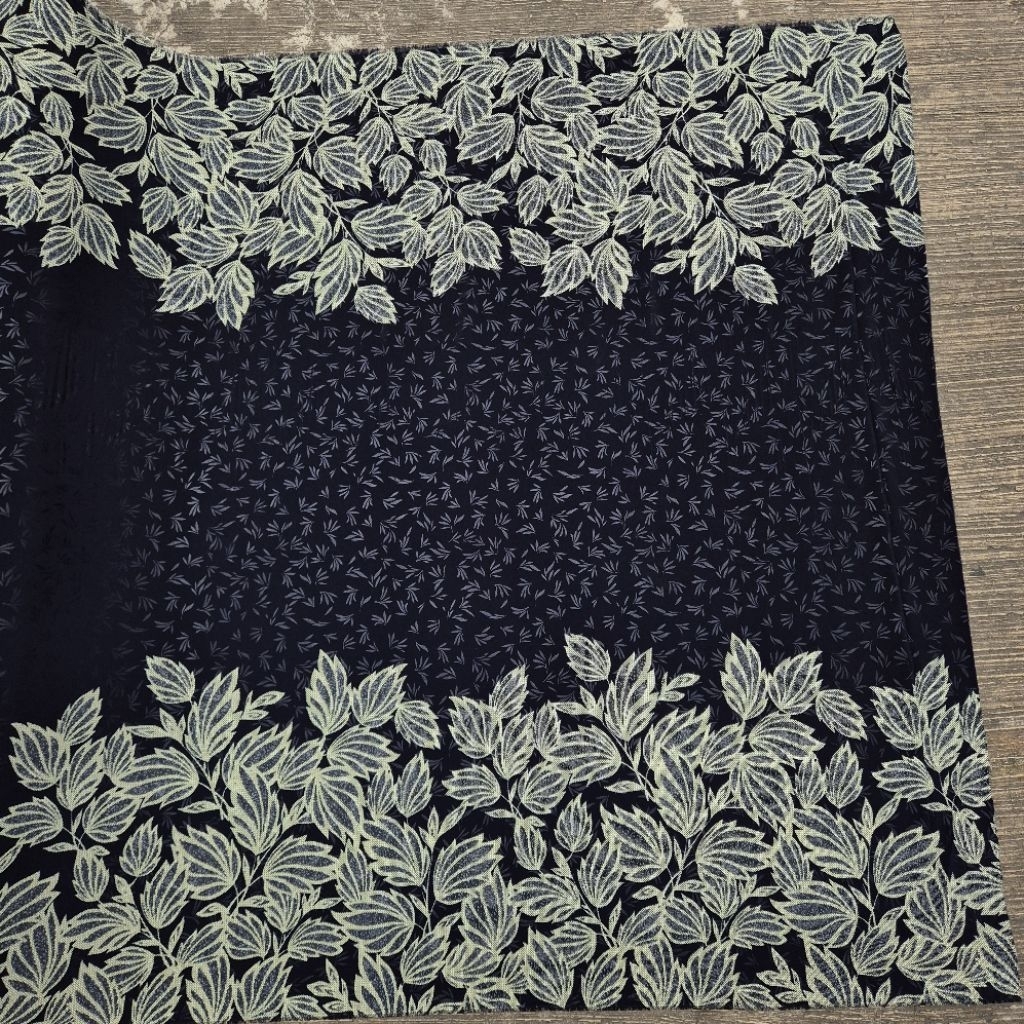 Kain Crepe Embos Motif Sultan - Kain Crepe Embos Motif - Harga Tertera 0,5 Meter