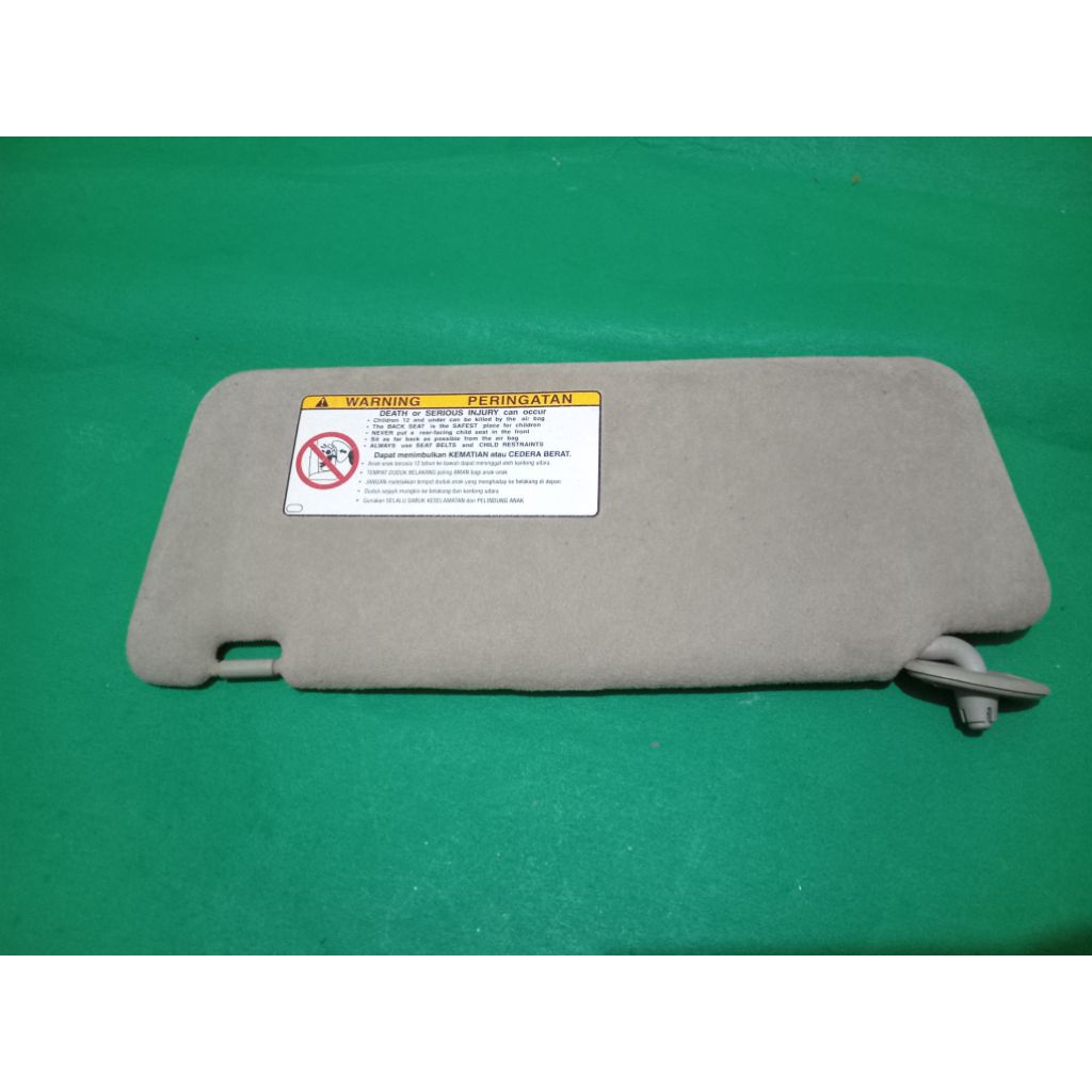 sunvisor pelindung cahaya matahari nisan livina latio kiri