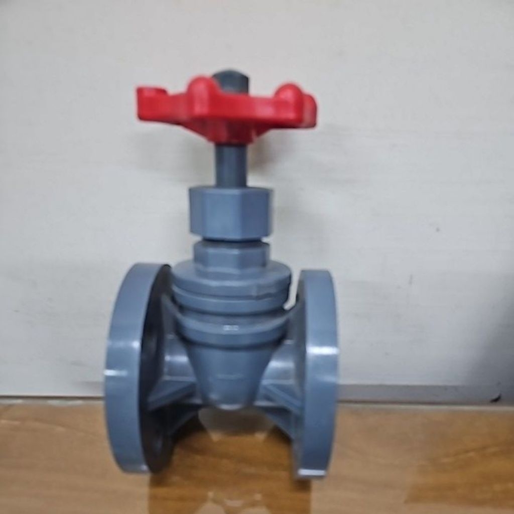 gate valve pvc asahi 1"
