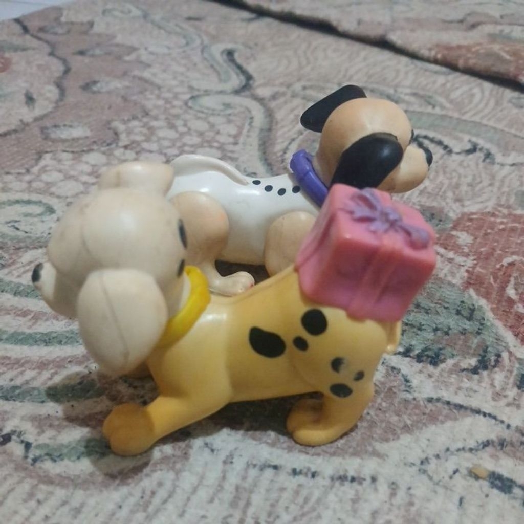 Cruella de Vill Dalmatians 101 Figure Indonesia Dalmatian Figure