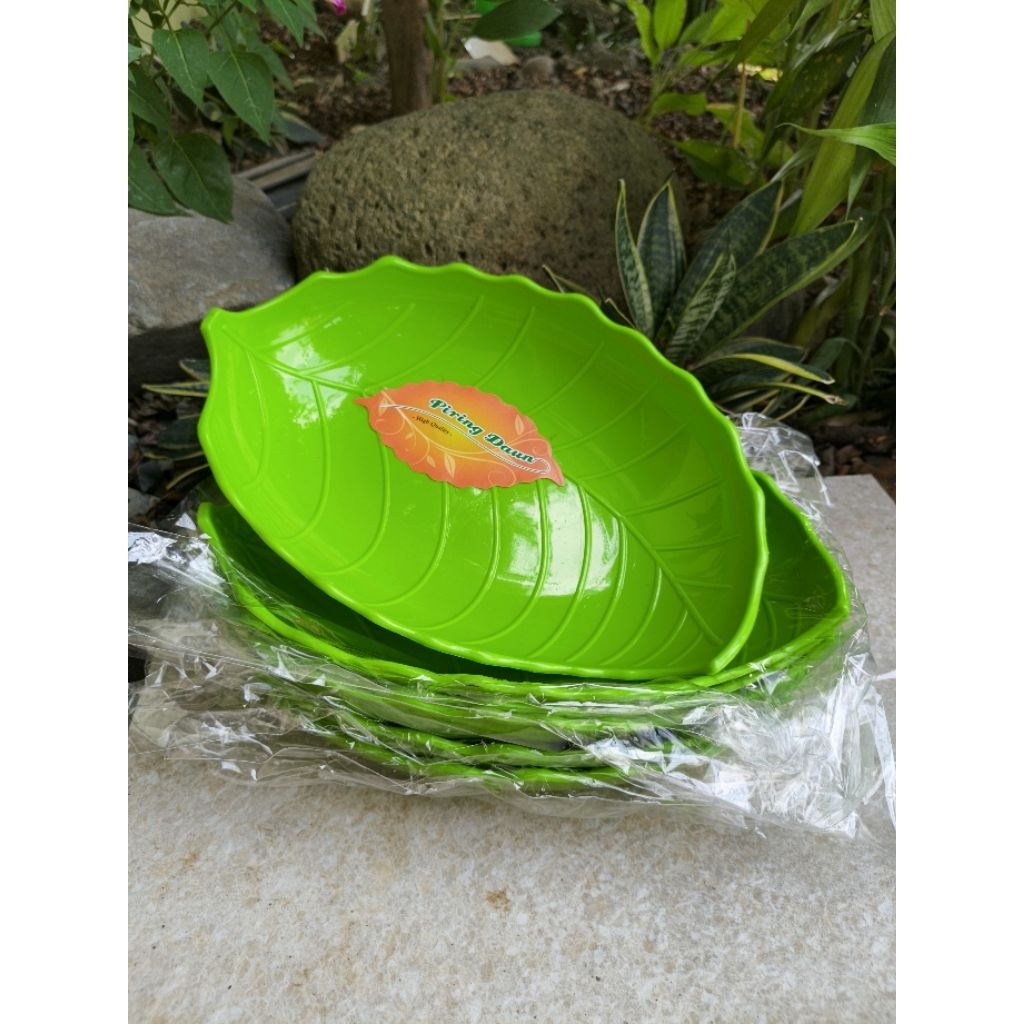 Piring Saji Plastik Bentuk Daun