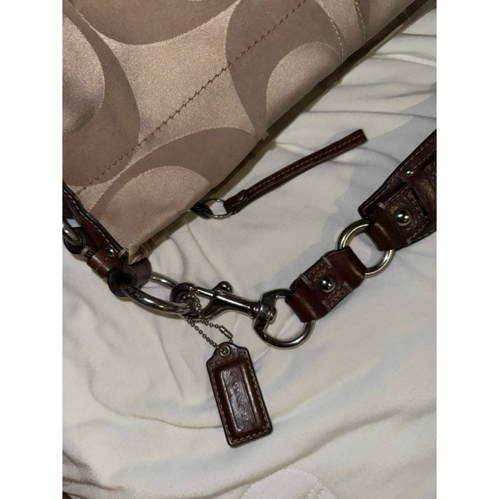 coach carly medium vintage