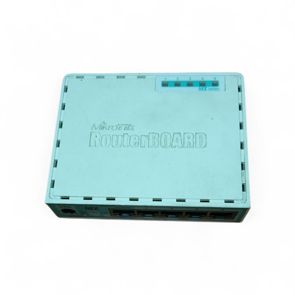 Router Mikrotik RB750Gr3 - 5 Port Gigabit, Prosesor 880MHz, RAM 256MB ( Second Normal )