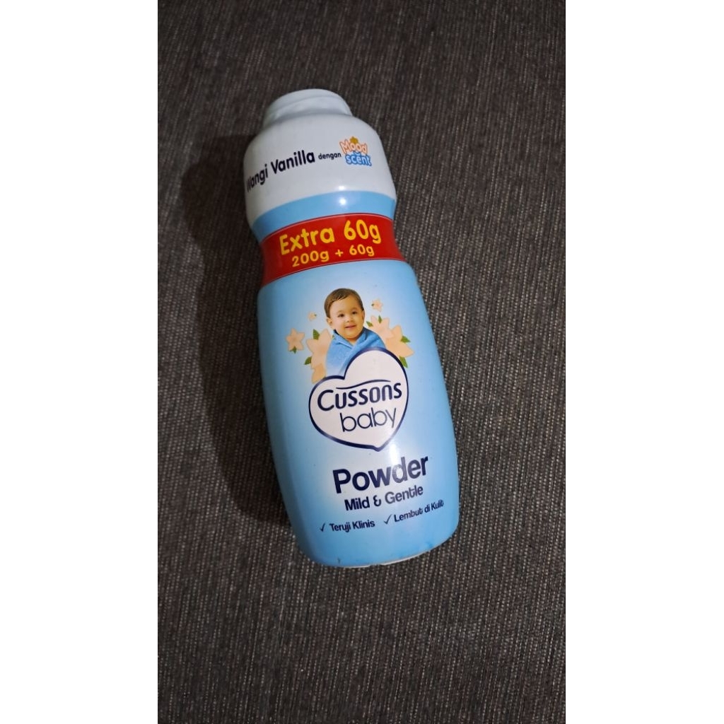 Bedak Cussons Baby