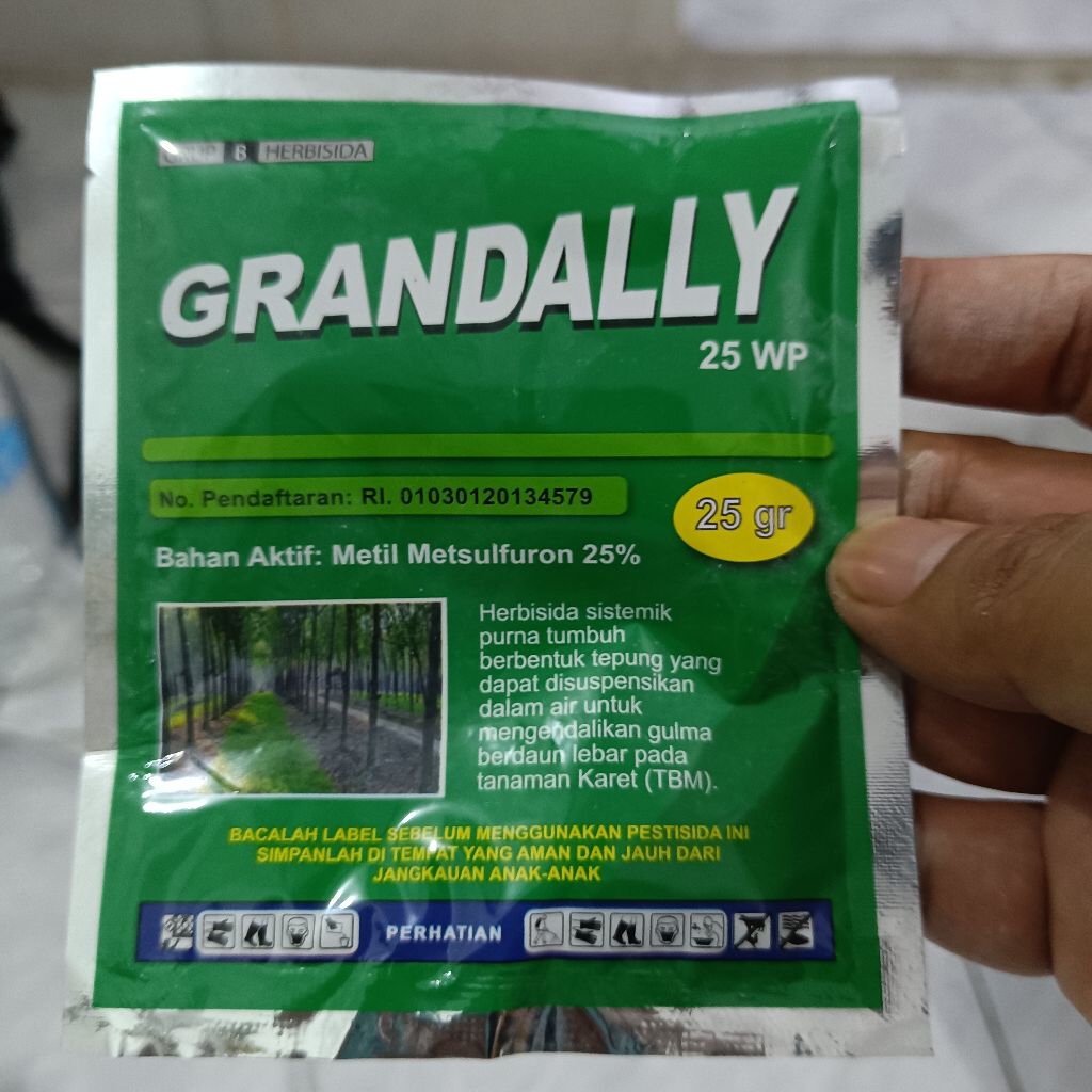 Herbisida Grandally 25wp 25 Gram - Efektif untuk Gulma Berdaun Lebar Pembeku Biji Rumput Campuran Ob
