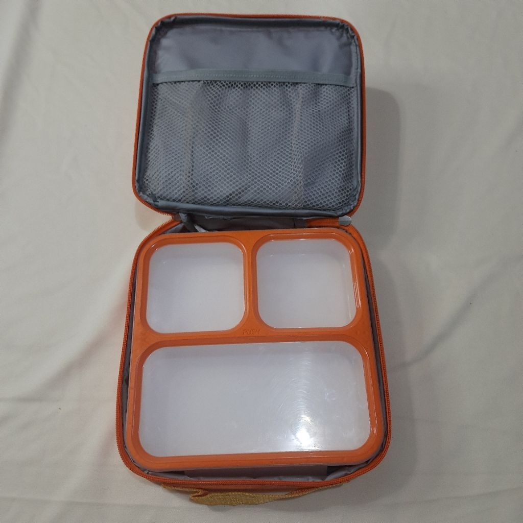 Piring Tupperware / Gelas Tupperware / Botol Tupperware / Mangkok Tupperware / Wadah Tupperware