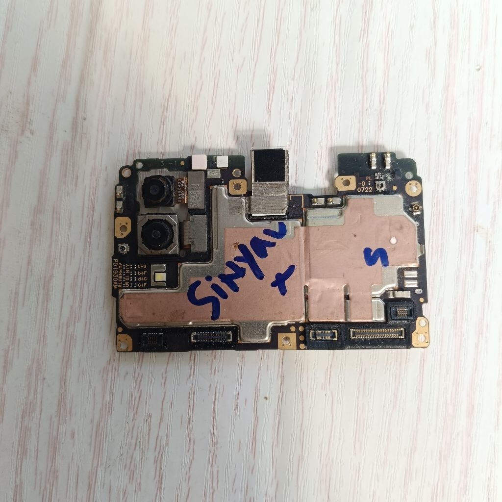 MESIN VIVO Y11 RAM 3 MINUS SINYAL YANG LAIN NORMAL