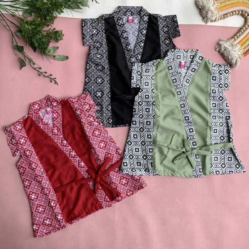 BLUS OUTER BATIK ANAK LIVY MODEL KIMONO MOTIF BATIK MIX POLOS  BERTALI MODEL KEKINIA