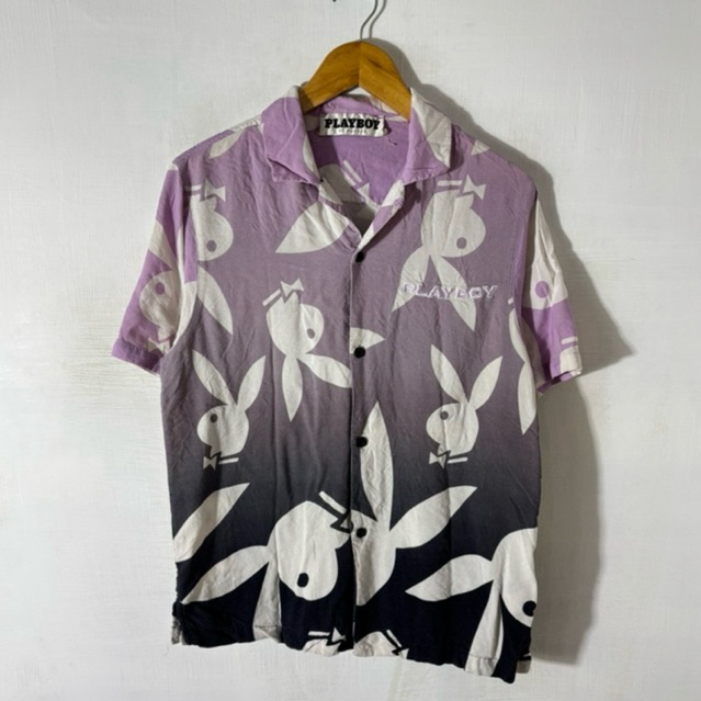 KEMEJA PENDEK PLAYBOY FULL PRINT