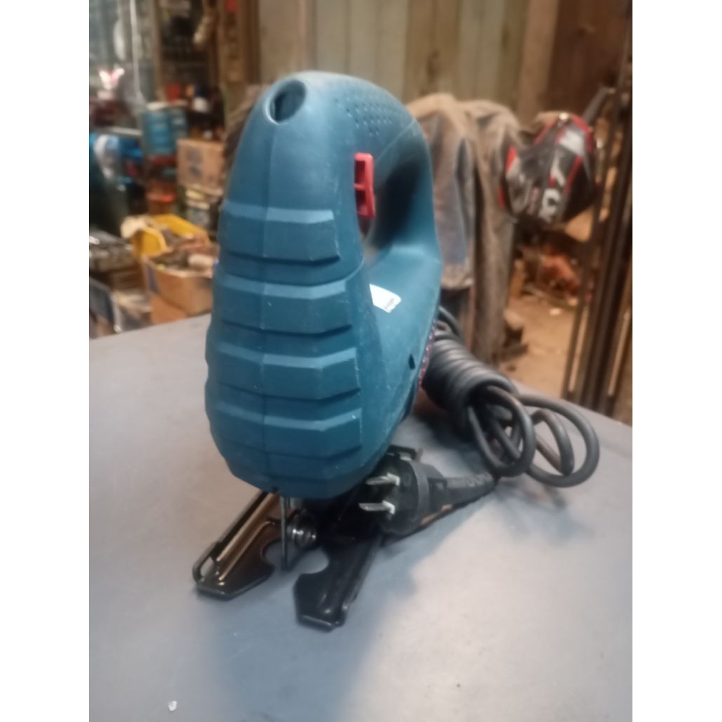 Mesin Jigsaw Kayu GST 65  merk Bosch (Bekas)