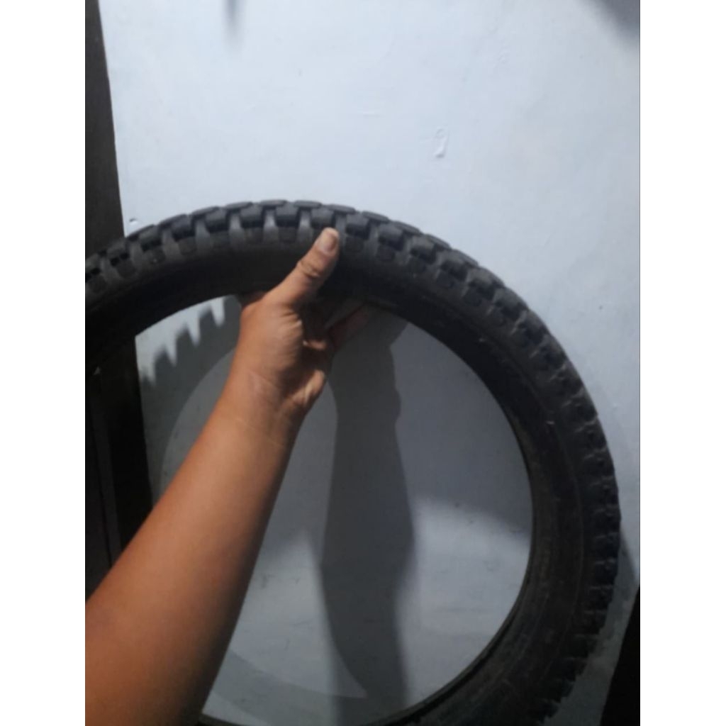 Ban semi trail irc ring 18-300