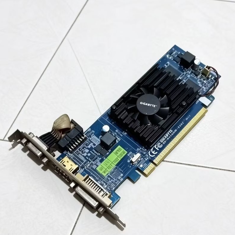 VGA card 256 MB DDR3 64 Bit