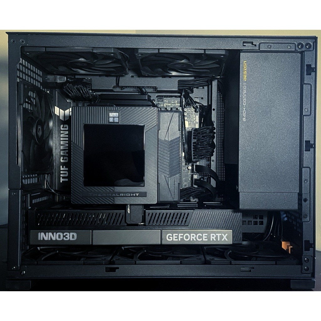 HIGH END PC + 4K MONITOR