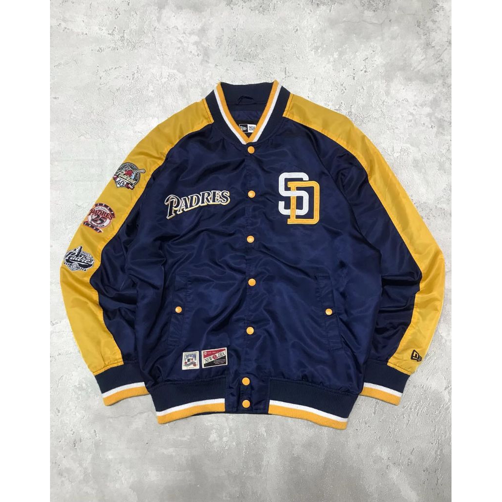 Jaket Varsity NEW ERA PADRES Size L kasual keren bagus mulus
