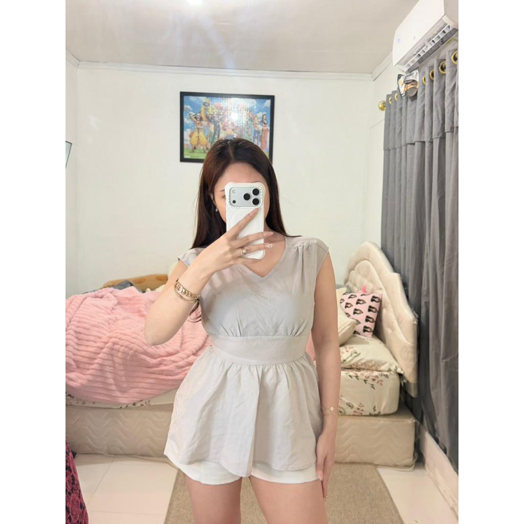Preloved Top Sleeveless
