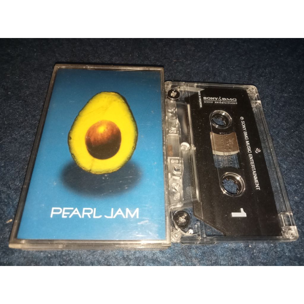 Kaset PEARL JAM - Avocado (Original)