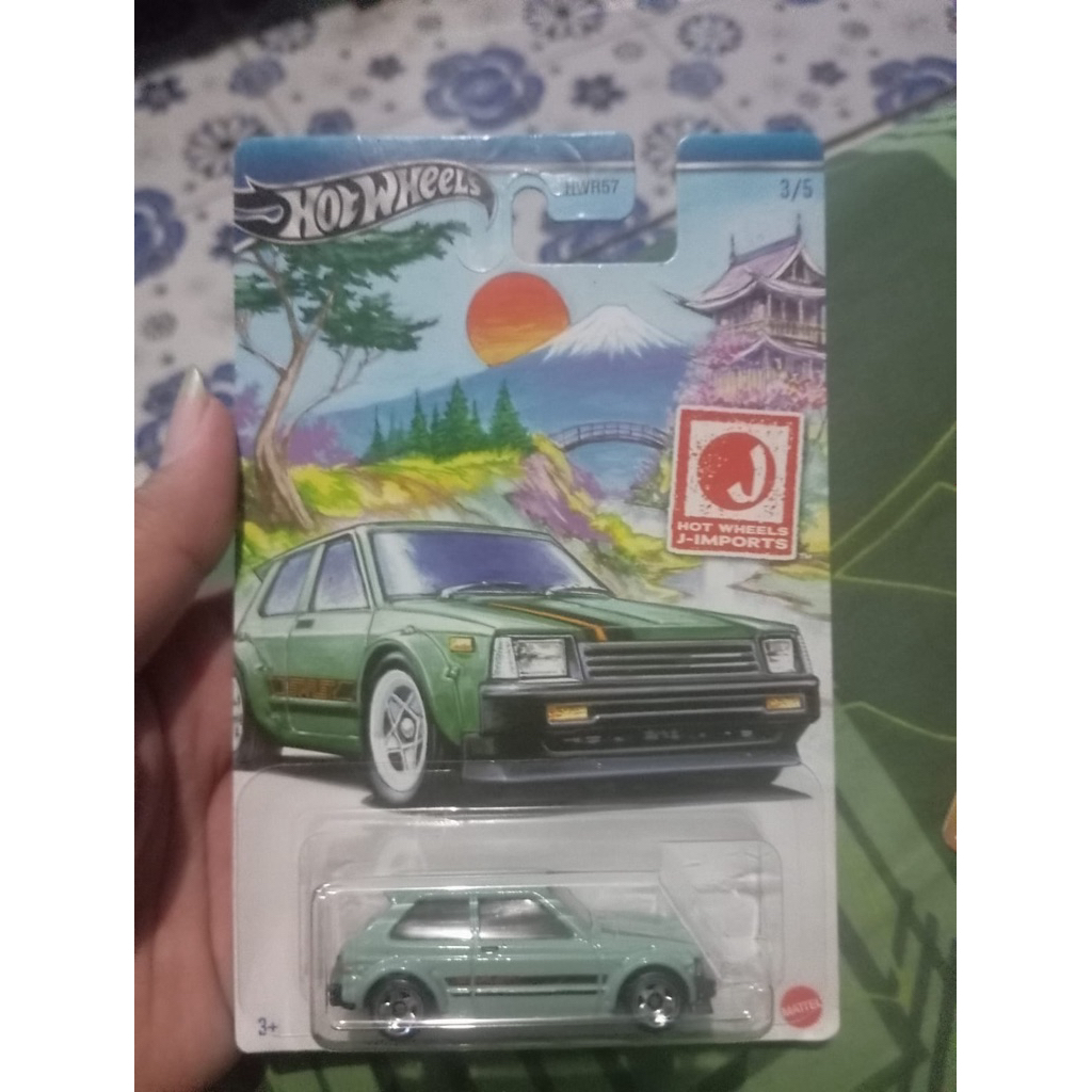 Hot Wheels 81 Toyota Starlet KP61