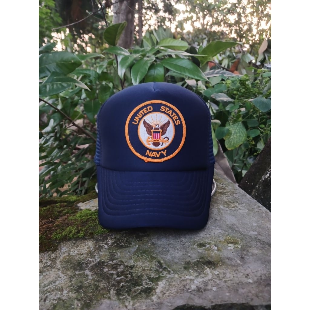 US Navy Patch Vintage Trucker Snapback Hat