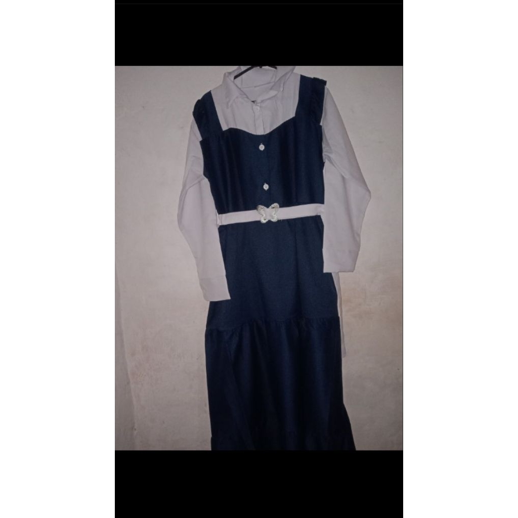 (PRELOVED) BAJU/GAMIS WANITA PUTIH NAVI