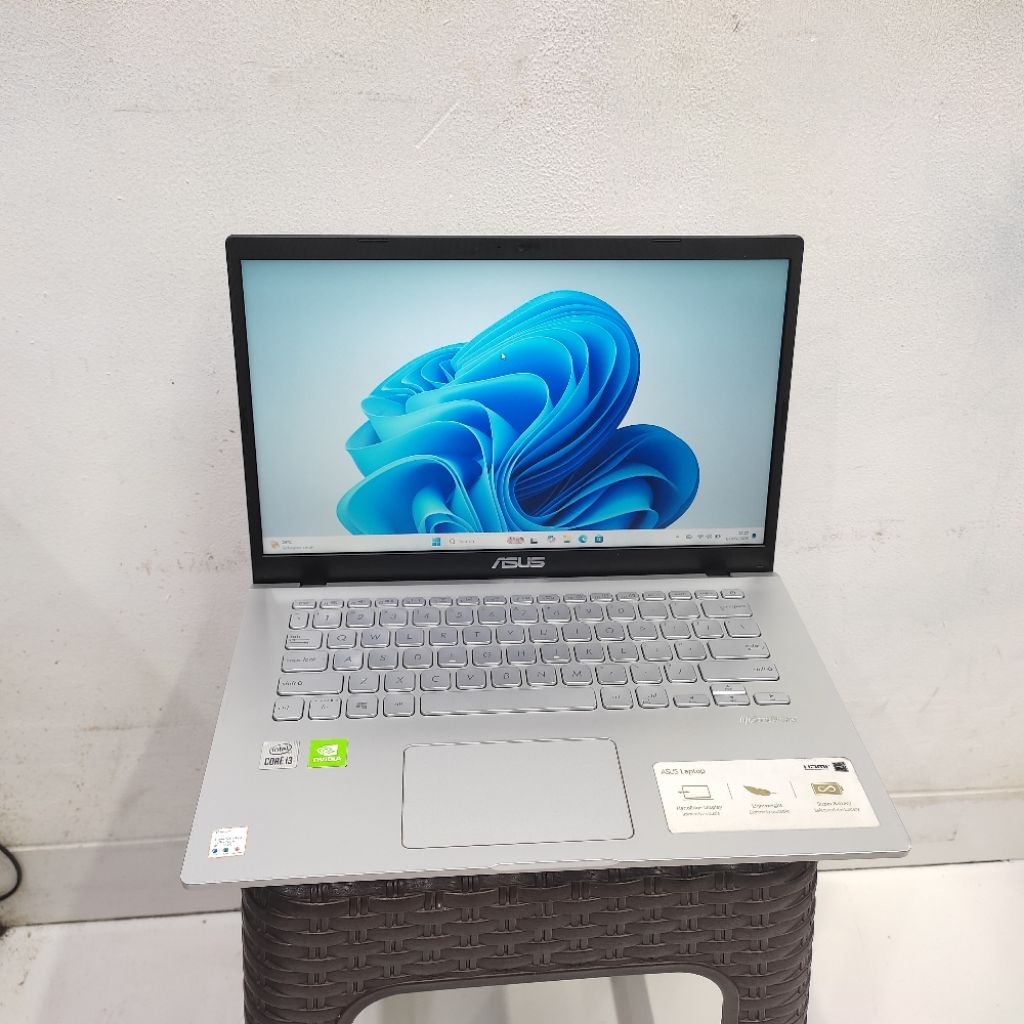 ASUS VIVOBOOK P1411CJP INTEL CORE i3-115G1 RAM 8 GB SSD 256 GB NVIDIA MX330