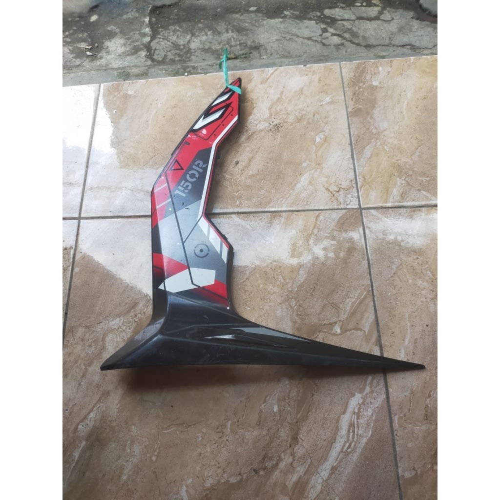 Cover Sayap samping kanan bawah Honda sonic 150 r led original