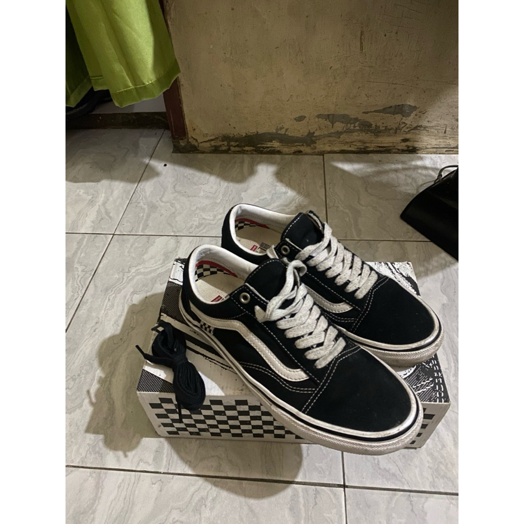 vans second